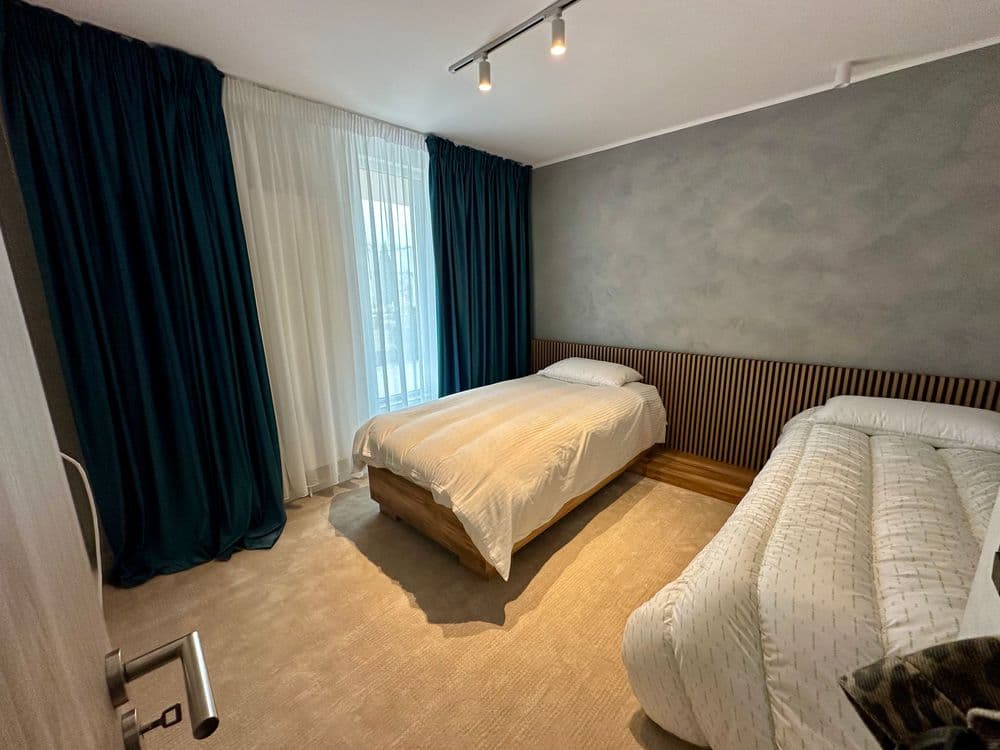 Holoss Brasov - Bild 16